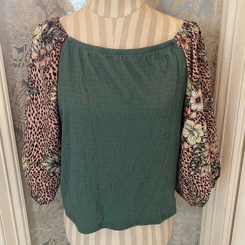 PRETTY Smocked Anthropologie Romance Top! - Picture 1 of 16